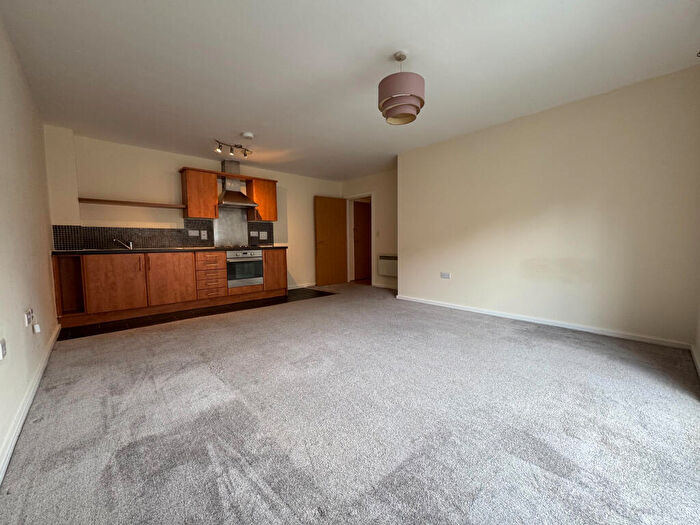 2 Bedroom Apartment To Rent In Tattershall Court, Lock, Cliffe Vale, Stoke-on-Trent, ST4