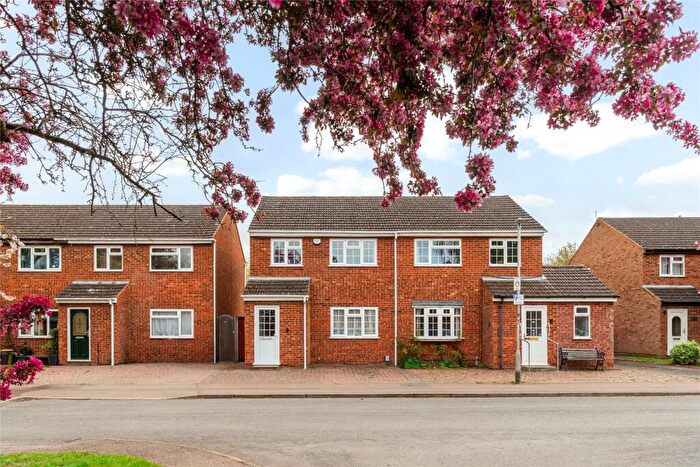 3 Bedroom Semi Detached House To Rent In Meadowbank, Hitchin, Hertfordshire, SG4