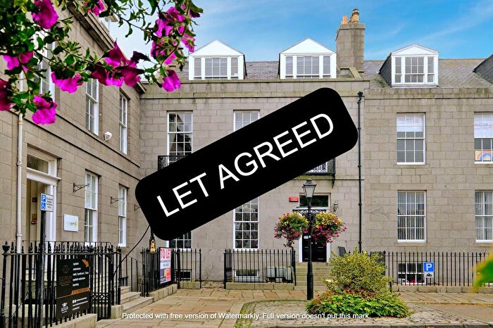 2 Bedroom Flat To Rent In A Golden Square, Aberdeen, AB10