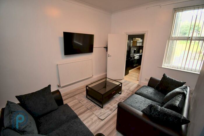 3 Bedroom Terraced House To Rent In Peel Street, Derby, Derbyshire, DE22