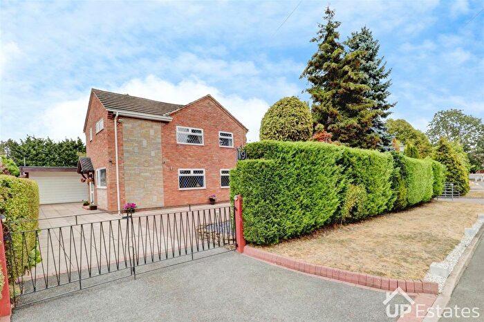 5 Bedroom Detached House For Sale In Livingstone Avenue, Long Lawford, Rugby, CV23
