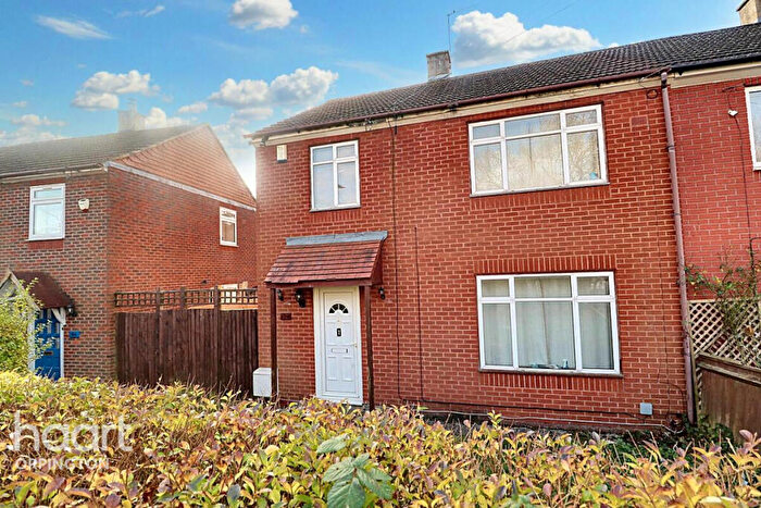 4 Bedroom Semi-Detached House For Sale In Ravensbury Road, Orpington, BR5