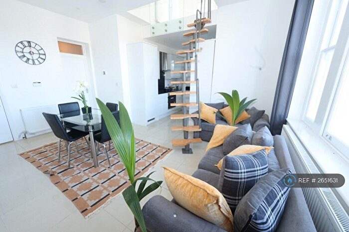 4 Bedroom Flat To Rent In Emmanuel House, Croydon, East Croydon, Purley, Beckenham, Victoria, CR2