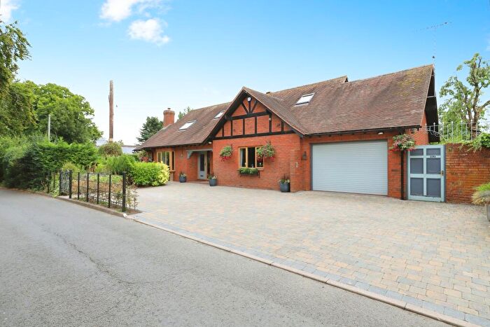 5 Bedroom Detached Bungalow For Sale In Rectory Lane, Stourport-on-severn, DY13
