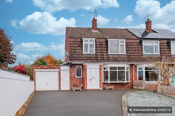 3 Bedroom Semi-detached House For Sale In Planks Lane, Wombourne, WV5