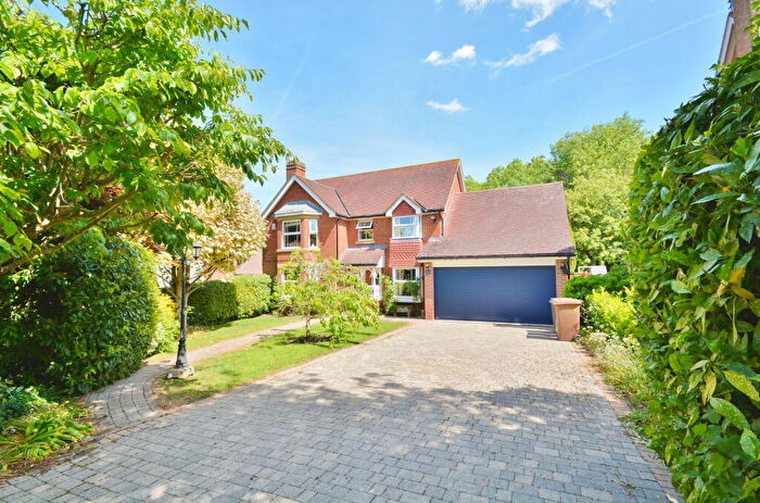 4 Bedroom Detached House For Sale In Swan Gardens, Tetsworth, OX9