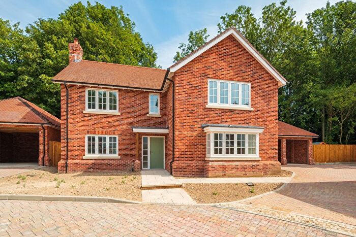 4 Bedroom Detached House For Sale In Badgers Close, The Hill, Ashford, TN27