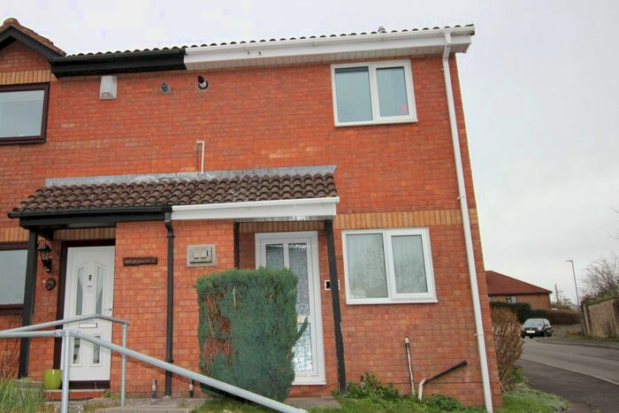 2 Bedroom Semi-Detached House To Rent In Bayleys Drive, Hanham, Bristol, BS15