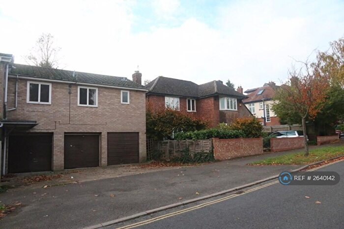 2 Bedroom Flat To Rent In Ascham Road, Cambridge, CB4