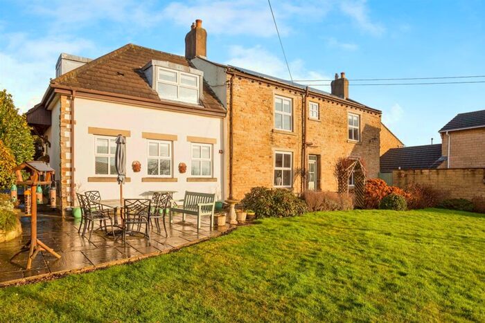 4 Bedroom Detached House For Sale In Hardcastle Lane, Flockton, Wakefield, WF4