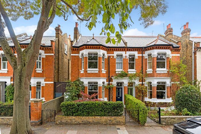 5 Bedroom Semi Detached House For Sale In Burnaby Gardens, London, W4