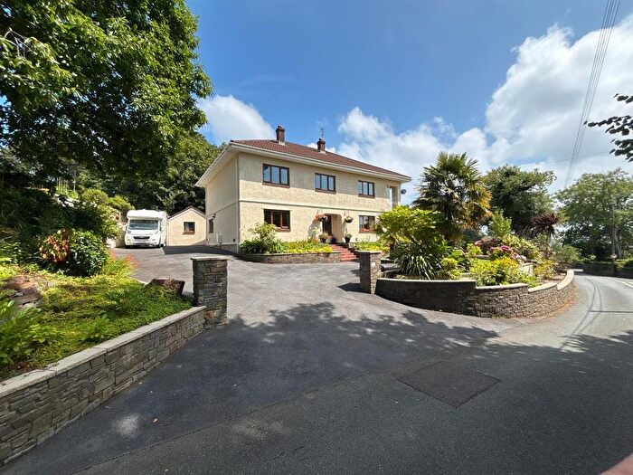 4 Bedroom Detached House For Sale In Penyfai Lane, Llanelli, SA15