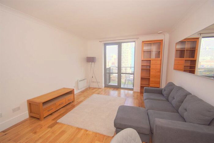 2 Bedroom Flat To Rent In Merchants Quay, East Street, Leeds, LS9