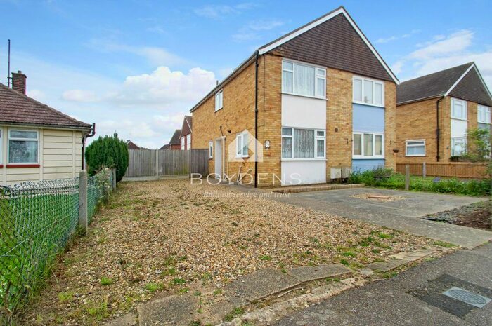 2 Bedroom Property To Rent In Leas Road, Clacton-On-Sea, CO15