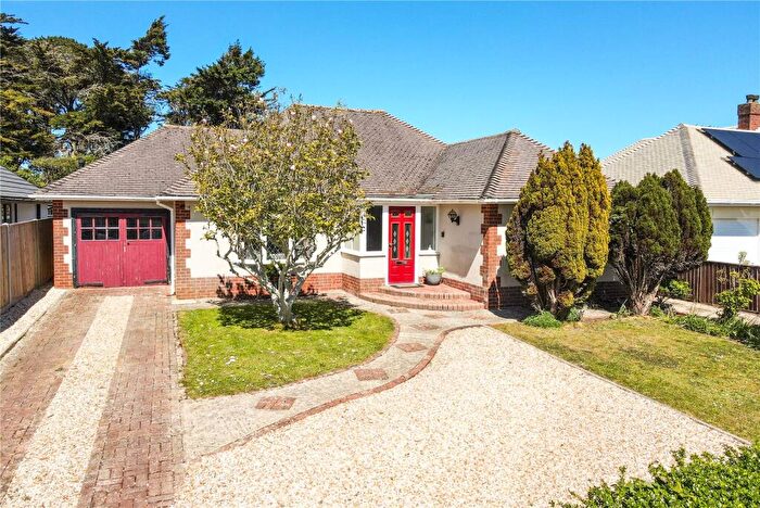 3 Bedroom Bungalow For Sale In Solent Drive, Barton On Sea, New Milton, Hampshire, BH25