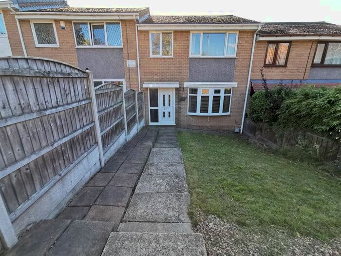 2 Bedroom Terraced House To Rent In Harewood Mount, Pontefract, WF8