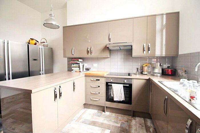 Apartment To Rent In Crouch End Hill, Crouch End, London, N8