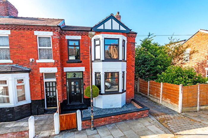 3 Bedroom End Of Terrace House For Sale In Bromley Avenue, Flixton, Manchester, M41