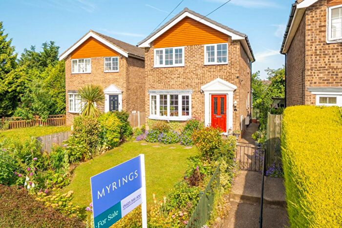 3 Bedroom Detached House For Sale In Duncan Close, Harrogate, HG1