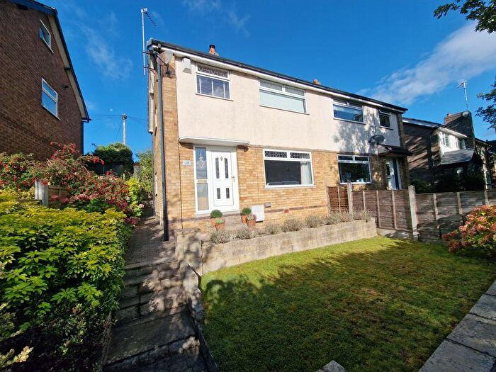 3 Bedroom Semi-Detached House For Sale In St. Christophers Drive, Romiley, SK6