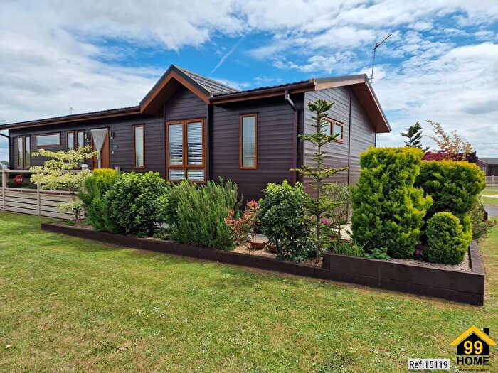 2 Bedroom Lodge For Sale In Woodward Lakes And Lodges, Doncaster, South Yorkshire, DN3
