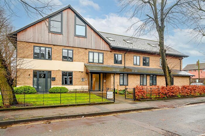 1 Bedroom Flat For Sale In St Johns Mews, Penleys Grove Street, The Groves, York, YO31