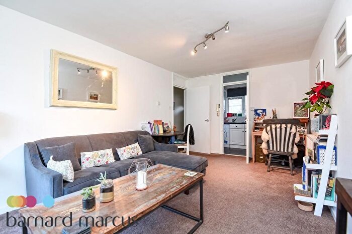1 Bedroom Flat To Rent In Townshend Terrace, Richmond, TW9
