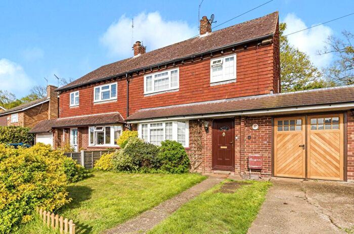 3 Bedroom Semi Detached House For Sale In Gosden Hill Road, Burpham, Guildford, Surrey, GU4
