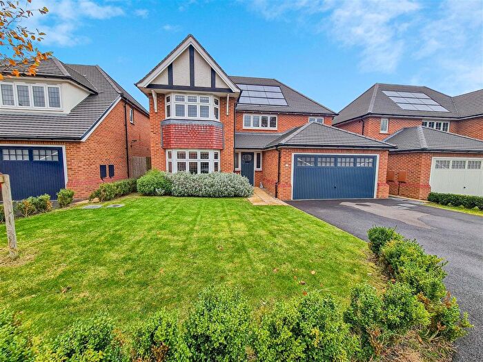 4 Bedroom Detached House To Rent In Fawcett Drive, Harrogate, HG1