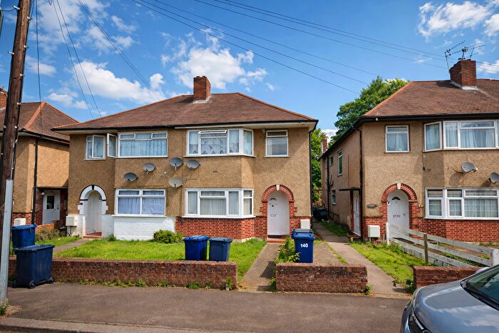 2 Bedroom Maisonette For Sale In Scotts Road, Southall, UB2