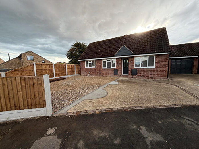 3 Bedroom Bungalow To Rent In Totteridge Close, Clacton-on-sea, Essex, CO16