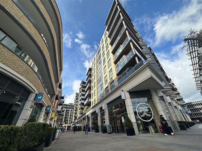 2 Bedroom Flat To Rent In Vista House, Dickens Yard, Ealing, W5