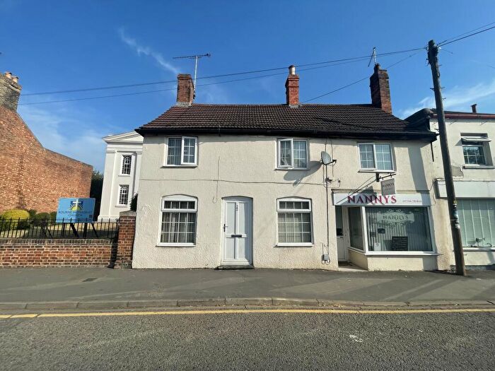 3 Bedroom End Of Terrace House To Rent In Abbey Road, Bourne, PE10