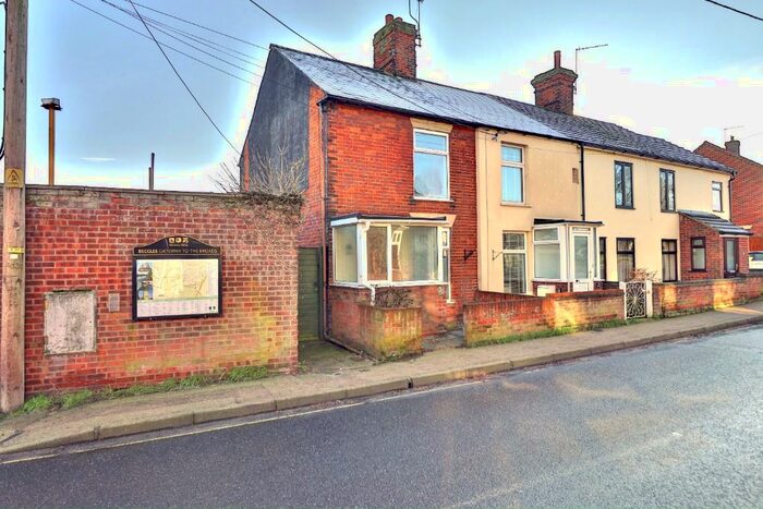 2 Bedroom End Of Terrace House To Rent In Pound Road, Beccles, Suffolk, NR34
