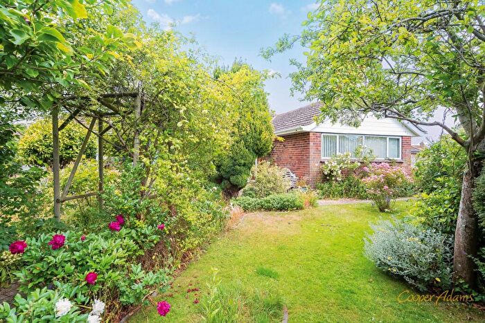 3 Bedroom Detached Bungalow For Sale In Pinewood Close, East Preston, BN16