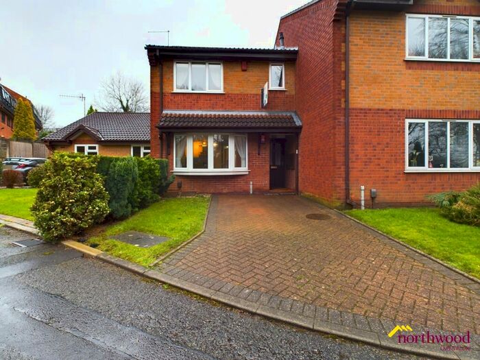 2 Bedroom Flat To Rent In Tolkien Way, Hartshill, ST4