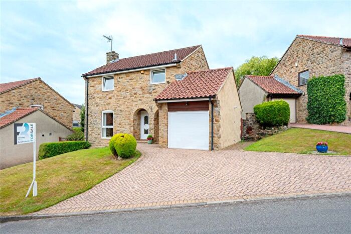 4 Bedroom Detached House For Sale In Castle Close, Bardsey, LS17