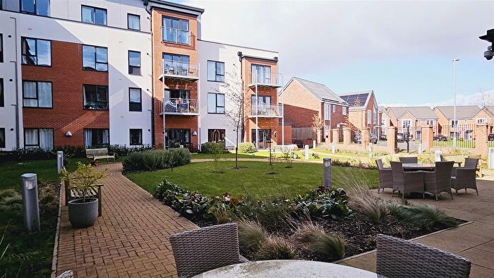 2 Bedroom Flat For Sale In Gotland Road, Worcester, WR5