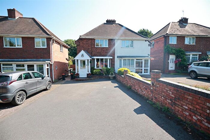 3 Bedroom Semi-Detached House For Sale In Chattle Hill, Lichfield Road, Coleshill, B46