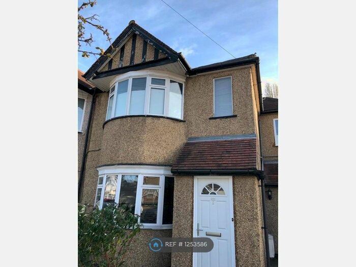 1 Bedroom Flat To Rent In Whitby Road, South Ruislip HA4