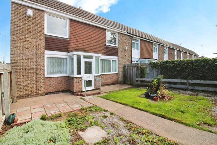 2 Bedroom End Of Terrace House For Sale In Bisley Grove, Bransholme, Hull, HU7