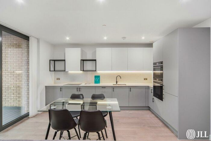 2 Bedroom Apartment To Rent In Willowbrook House, London, N4