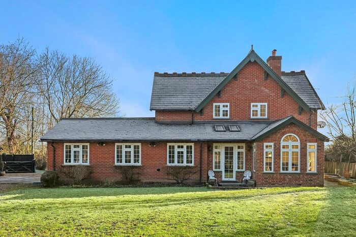 4 Bedroom Semi-Detached House For Sale In Ongar Road, Stapleford Tawney, Romford, RM4