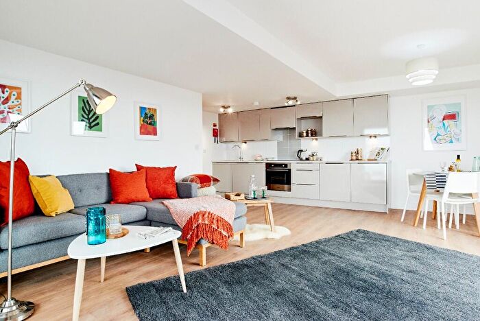 3 Bedroom Apartment To Rent In Princeton Place, Liverpool, Merseyside, L8