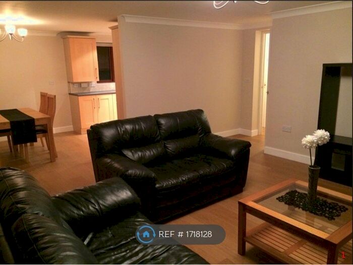 2 Bedroom Flat To Rent In Oakhill, Milton Keynes, MK5