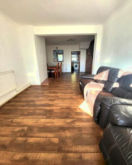 4 Bedroom Terraced House To Rent In Dorton Villas, Bath Road, West Drayton, Greater London, UB7