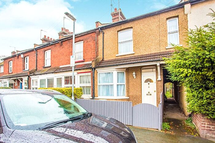 2 Bedroom Terraced House To Rent In Cardiff Road, Watford, Hertfordshire, WD18