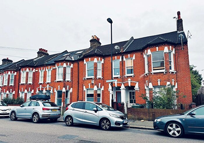 2 Bedroom Maisonette To Rent In Gabriel Street, London, SE23