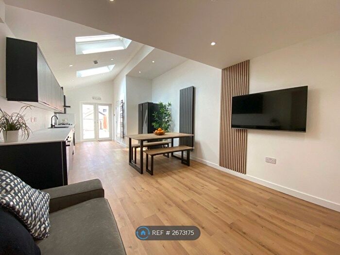 5 Bedroom Terraced House To Rent In Monks Road, Coventry, CV1