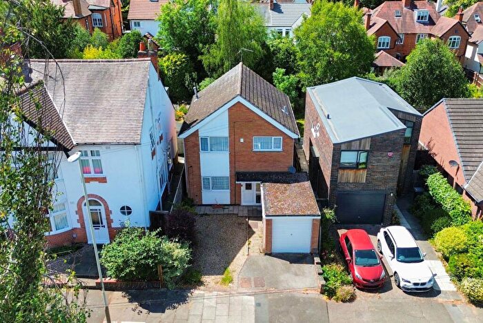 4 Bedroom Detached House For Sale In Dovedale Road, Leicester, Leicestershire, LE2